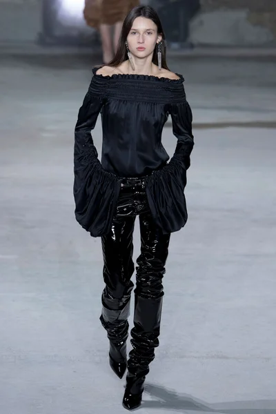 Look 53